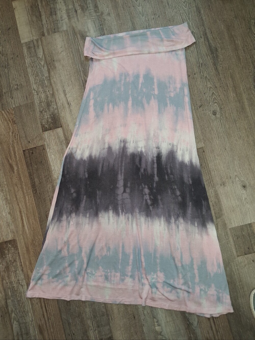 COZY CASUAL TYE DYE MAXI SKIRT SZ LG